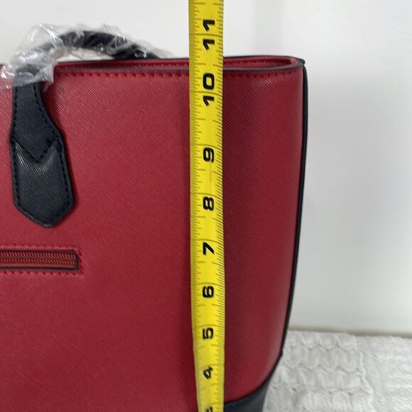 NWT Amazon Faux Leather Red and Black Women's Tote Bag Set - Picture 10 of 10
